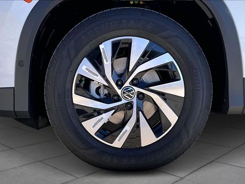 New 2026 Volkswagen Tiguan S FWD image 11