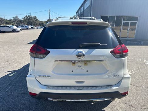 Used 2019 Nissan Rogue SV image 8