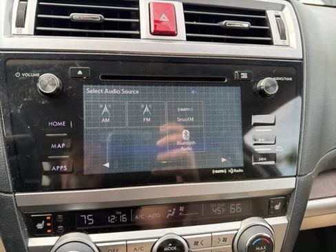 Used 2016 Subaru Outback 2.5i Limited image 16