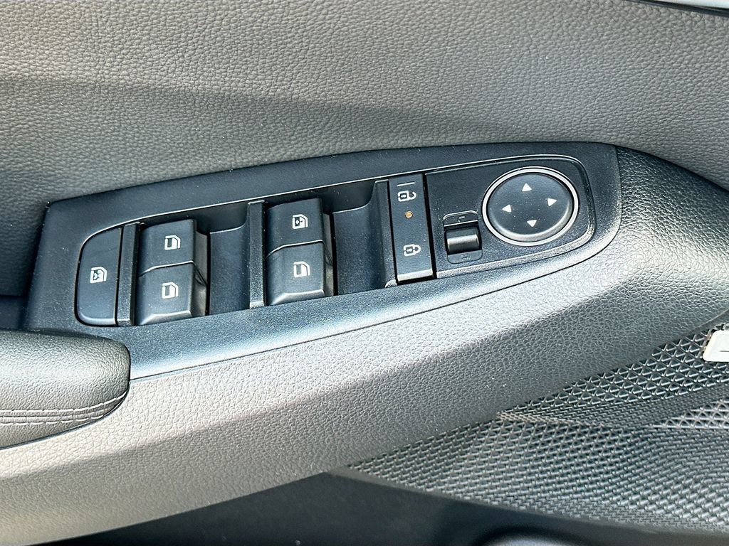New 2026 Kia Seltos SX w/ SX Sunroof Package AWD/4WD image 18