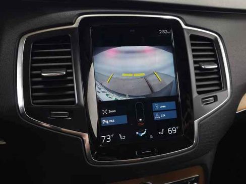 Used 2021 Volvo XC90 T6 Momentum w/ Climate Package image 29