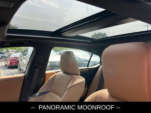 Used 2019 Lexus ES 350 w/ Accessory Package FWD image 8