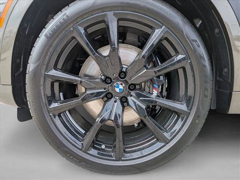 Used 2026 BMW X7 xDrive40i w/ M Sport Package AWD/4WD image 8