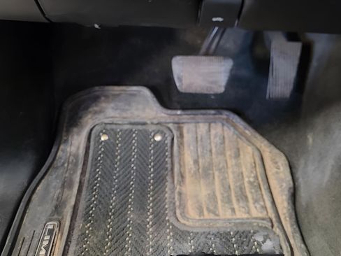 Used 2019 RAM 1500 Limited image 40