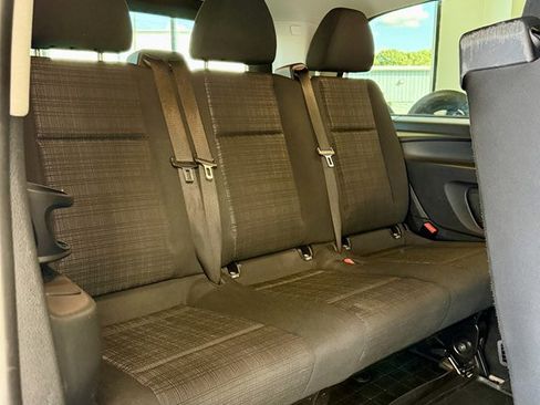 Used 2016 Mercedes-Benz Metris Passenger image 17