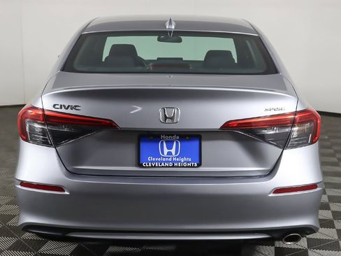 Used 2023 Honda Civic Sport image 9