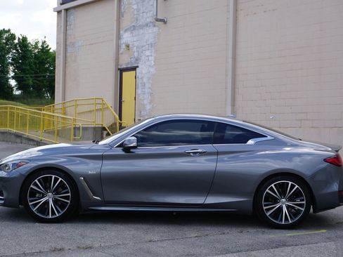 Used 2018 INFINITI Q60 3.0t Luxe RWD image 10