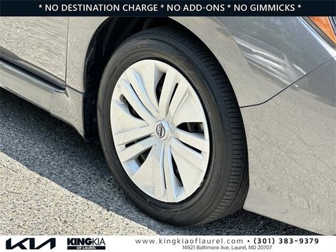 Used 2023 Nissan Leaf S image 30