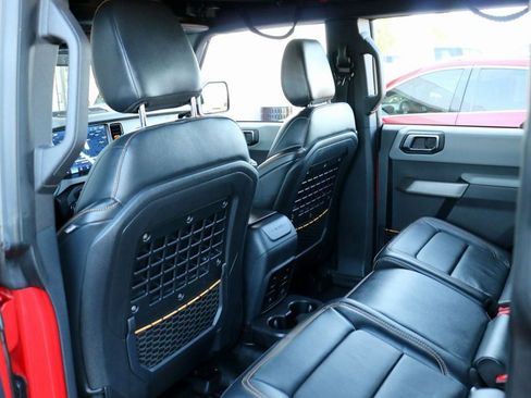 Used 2022 Ford Bronco Badlands image 24