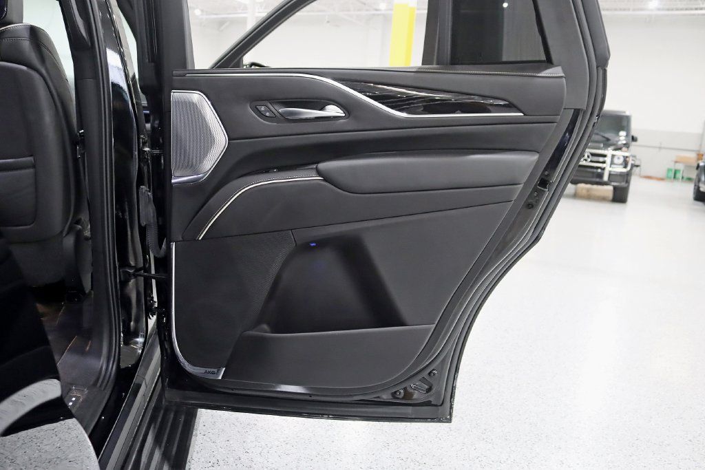 Used 2023 Cadillac Escalade V AWD/4WD image 36