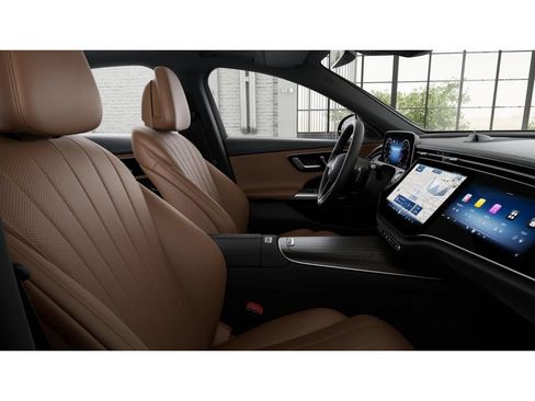 New 2027 Mercedes-Benz E 450 4MATIC Sedan image 4