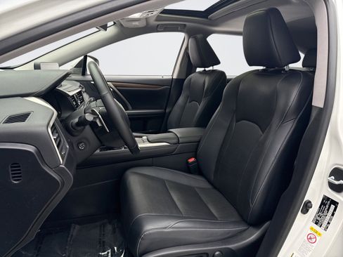 Used 2020 Lexus RX 350L Premium w/ Premium Package AWD/4WD image 11