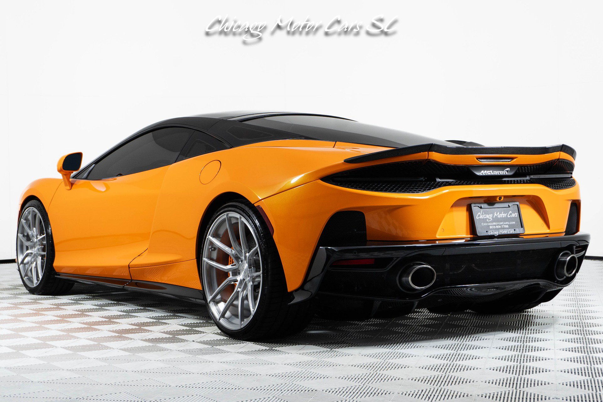 Used 2023 McLaren GT RWD image 16