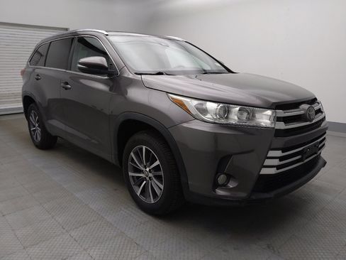 Used 2018 Toyota Highlander XLE image 13