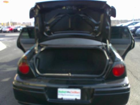 Used 2004 Chevrolet Impala SS w/ Preferred Equipment Group image 5