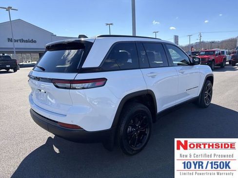 New 2026 Jeep Grand Cherokee Altitude AWD/4WD image 6