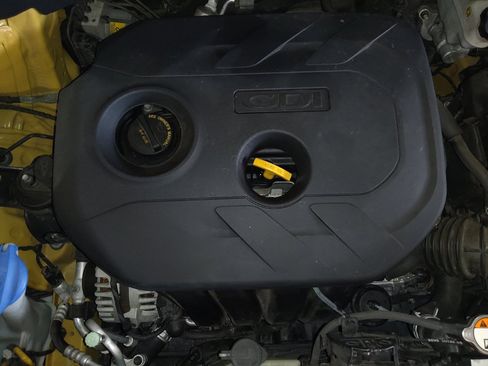 Used 2016 Kia Soul + FWD image 30