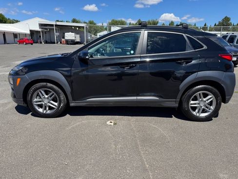 Used 2019 Hyundai Kona Limited AWD/4WD image 2
