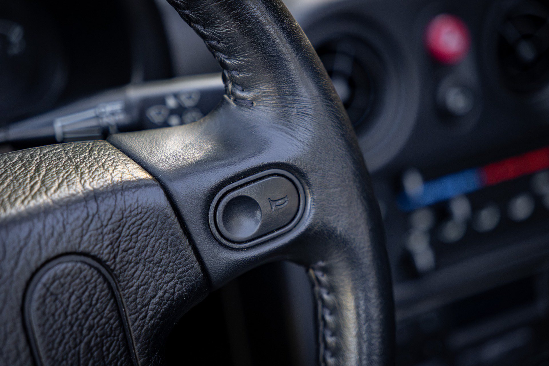 Used 1990 MAZDA MX-5 Miata RWD image 44