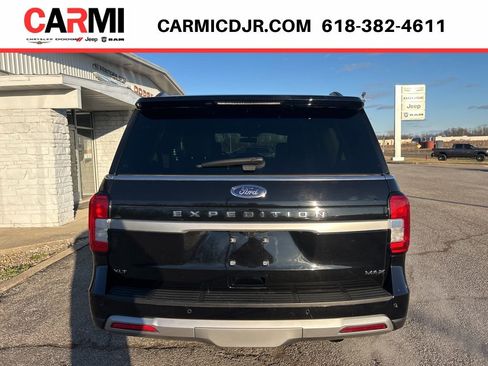 Used 2024 Ford Expedition Max XLT image 5