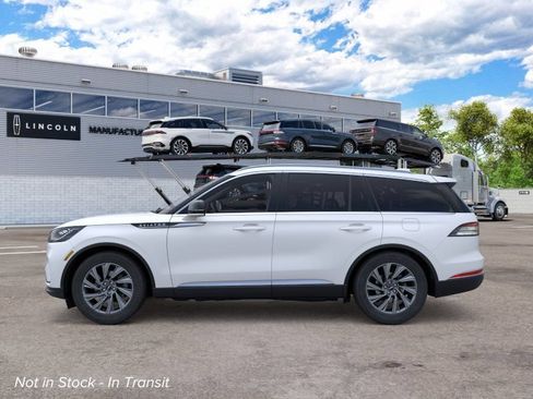 New 2026 Lincoln Aviator 2WD image 3