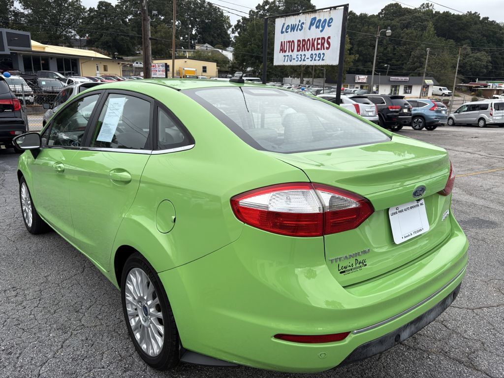 Used 2014 Ford Fiesta Titanium FWD image 3