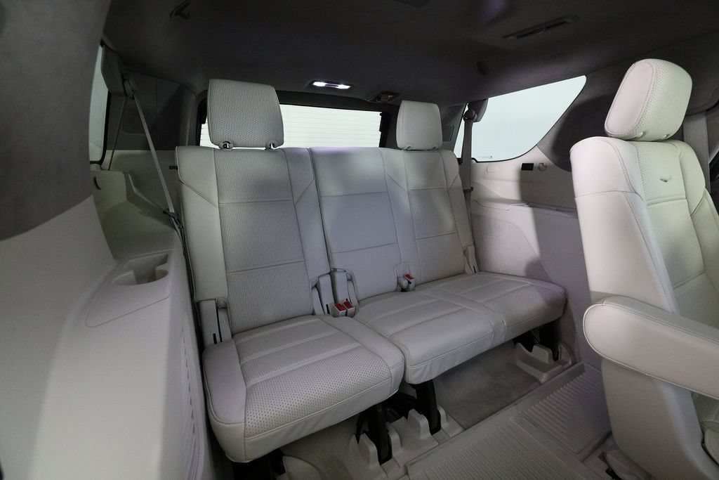 Used 2023 Cadillac Escalade Premium Luxury Platinum AWD/4WD image 12