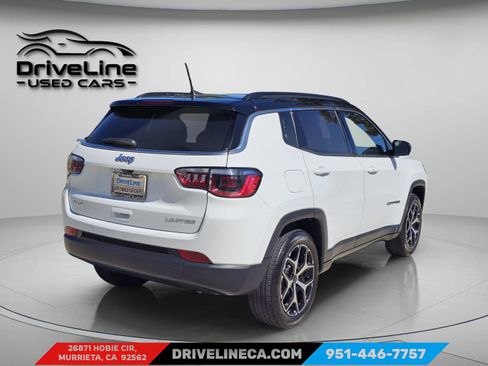 Used 2025 Jeep Compass Limited image 2