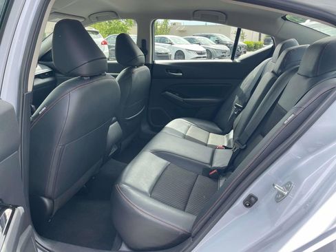 Used 2025 Nissan Altima 2.5 SR AWD/4WD image 12