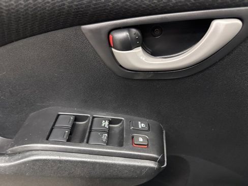 Used 2013 Honda Fit Sport image 17