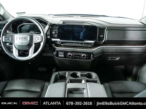 Used 2025 GMC Sierra 1500 SLT AWD/4WD image 18