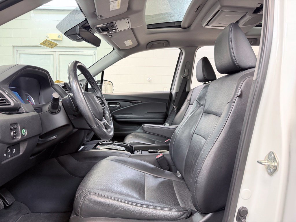 Used 2020 Honda Pilot Elite image 14