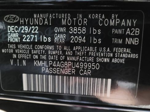 Used 2023 Hyundai Elantra Limited w/ Cargo Package image 33