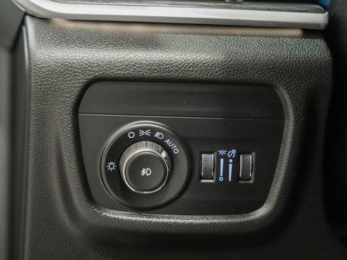 Certified 2023 Jeep Grand Cherokee Limited AWD/4WD image 44