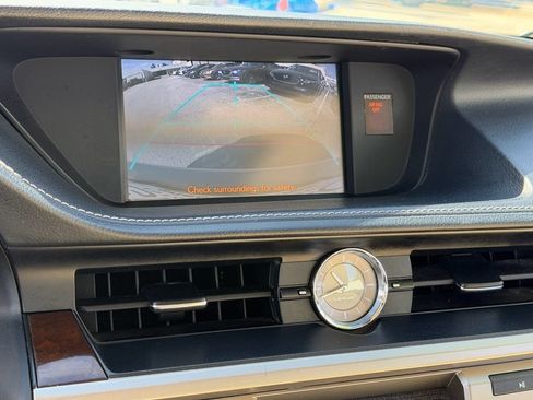 Used 2013 Lexus ES 350 w/ Luxury Pkg FWD image 22