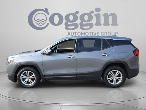 Certified 2020 GMC Terrain SLE FWD image 2