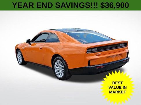 Used 2025 Dodge Charger R/T w/ Quick Order Package 25M R/T image 5