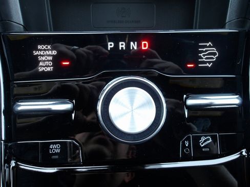 New 2025 Jeep Grand Cherokee L Summit w/ Luxury Tech Group V image 17