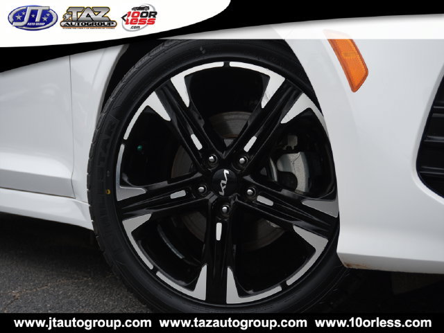 Used 2024 Kia K5 GT-Line w/ GT-Line Premium Package FWD image 2