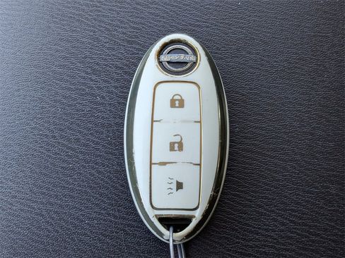 Used 2022 Nissan Armada SV w/ Cargo Package image 31