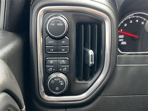 Used 2020 Chevrolet Silverado 1500 RST w/ Z71 Off-Road Package image 21