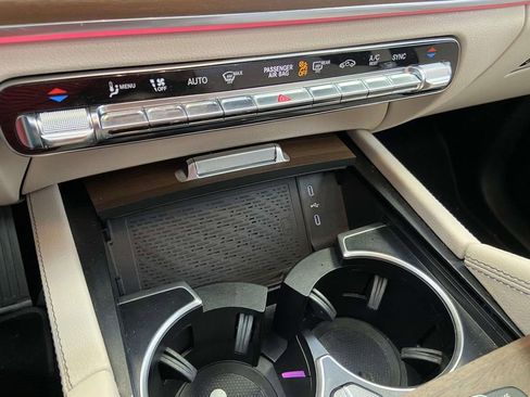 Used 2025 Mercedes-Benz GLE 350 4MATIC image 26