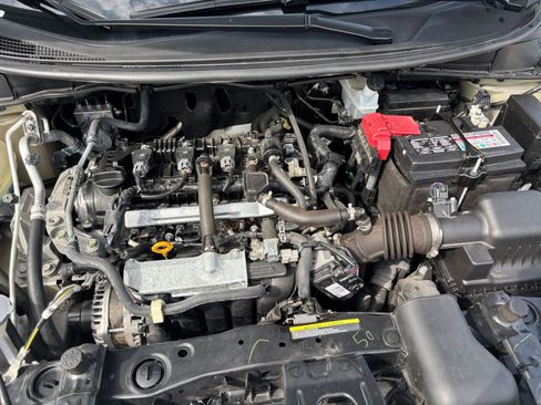 Used 2025 Nissan Versa SV image 30