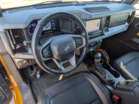 Used 2021 Ford Bronco Badlands image 12