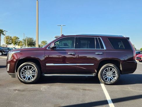 Used 2017 Cadillac Escalade 2WD image 2