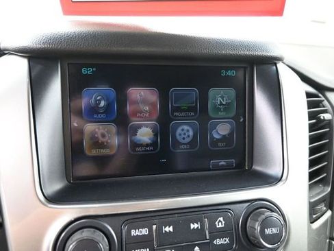 Used 2019 Chevrolet Suburban Premier AWD/4WD image 33