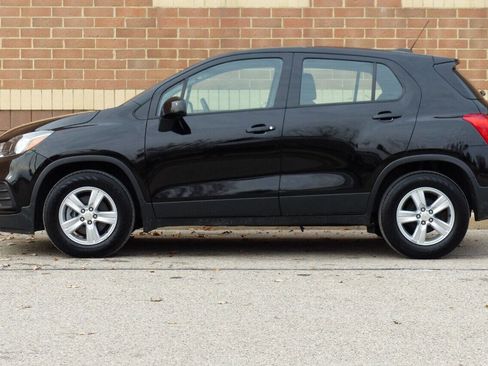 Used 2019 Chevrolet Trax LS image 12