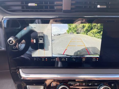 Used 2024 GMC Sierra 2500 Denali Ultimate w/ Max Trailering Package AWD/4WD image 26