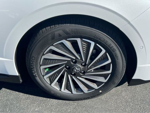 New 2026 Hyundai Sonata Limited FWD image 16
