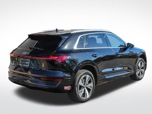 Certified 2024 Audi Q8 e-tron Premium Plus image 9